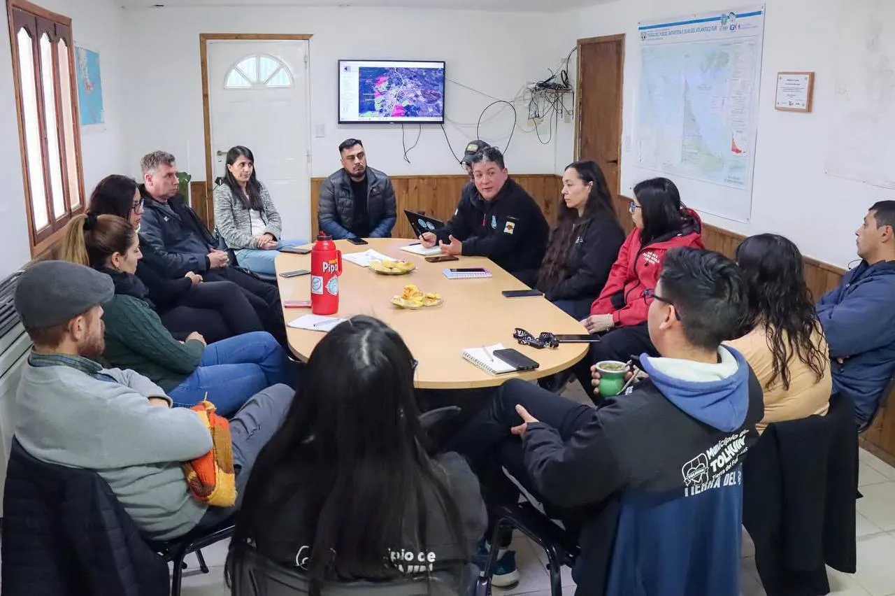 El Municipio de Tolhuin fortalece su Operativo Invierno 2024 en toda la ciudad