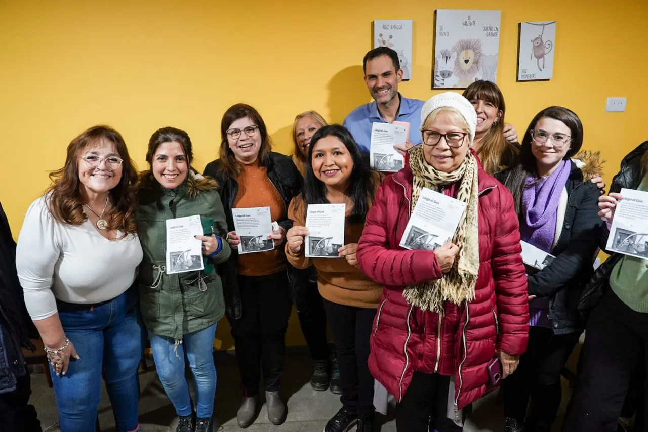 Se informó a los vecinos del B° Itatí la finalización de la obra de la red de gas