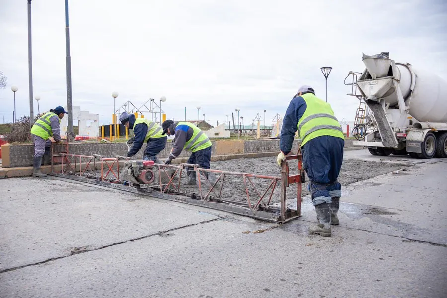 Continúan los trabajos de remediación en las calles de la ciudad de Río Grande