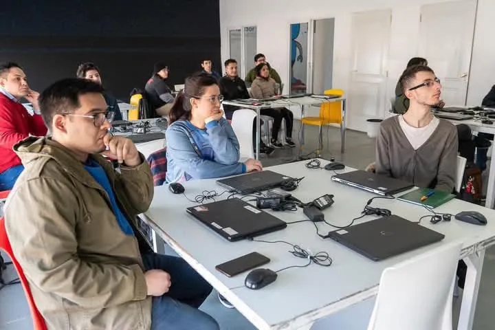 photo_4920219435587972733_x