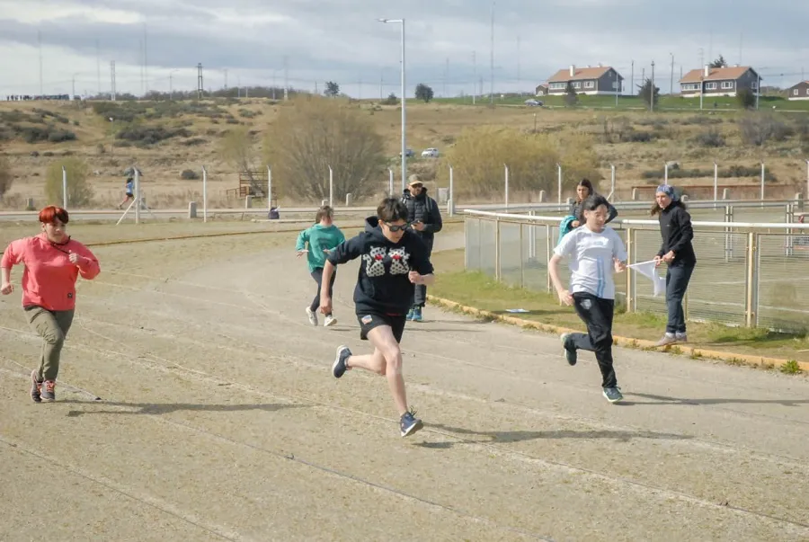 Se desarrolló las finales en Atletismo parta personas con Discapacidad en Ushuaia  (3)