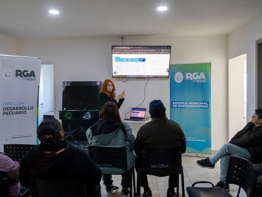 Capacitan a productores en ‘Herramientas para el Desarrollo Productivo Local’