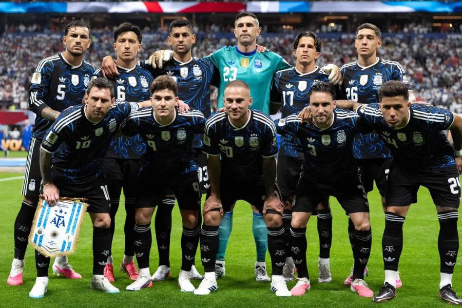El 11 titular de Argentina para enfrentar a España en la final del Mundial