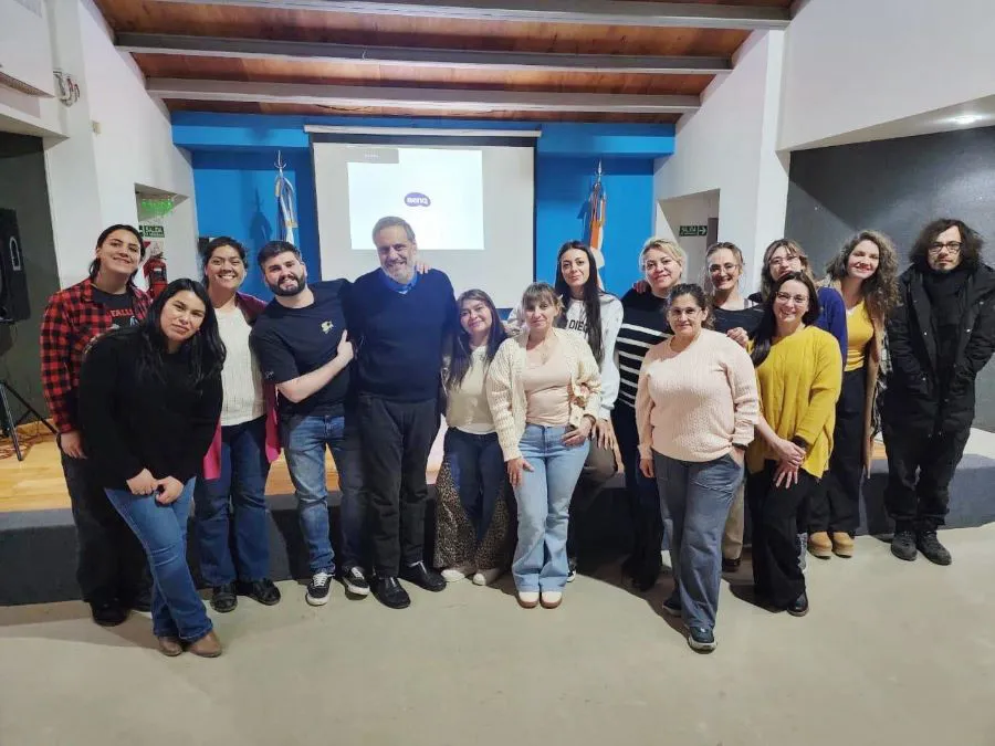 photo_5075665627862731542_y