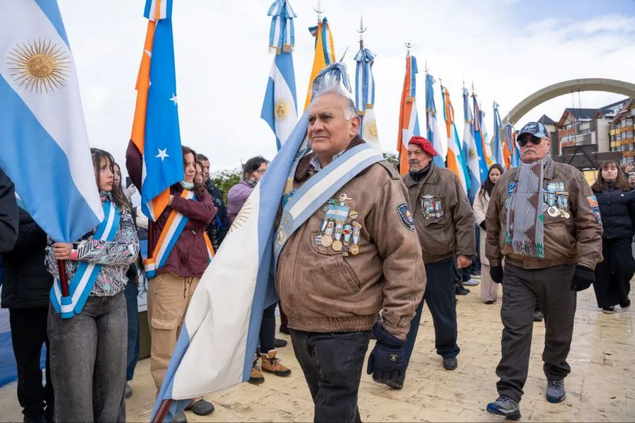 photo_5145732667763961404_y