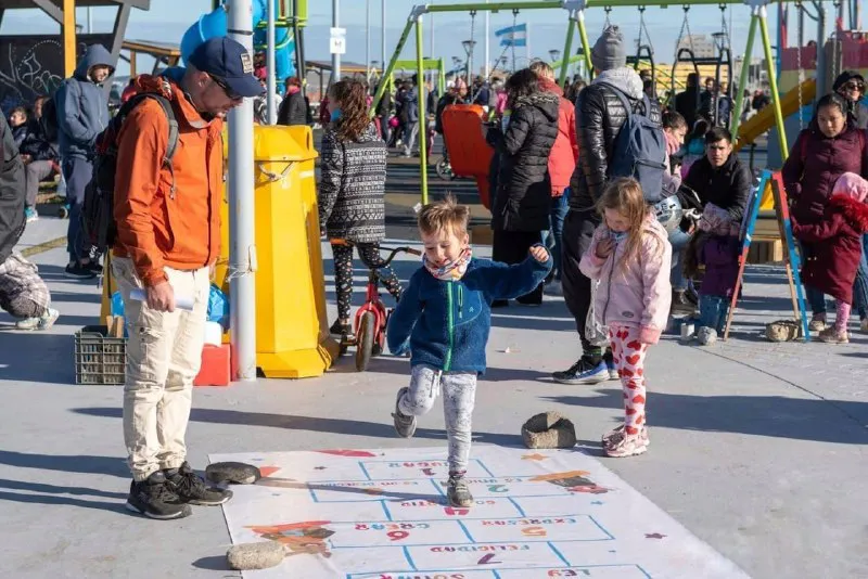 Organizan diversas propuestas para las familias en el Parque de los 100 Años