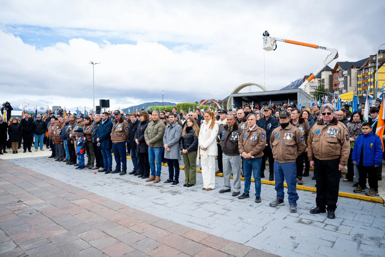 Hoy es un día de reflexión profunda por los que dieron su vida y por Malvinas (6)