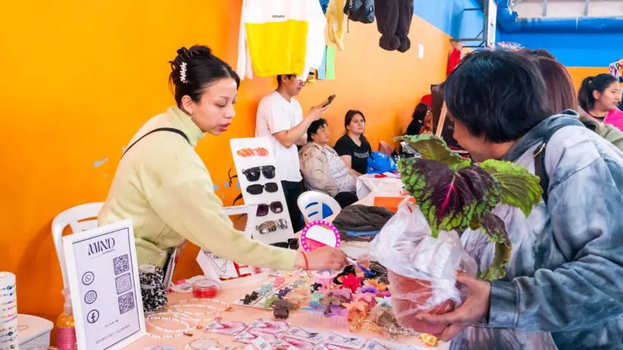 photo_4994798287097811884_y