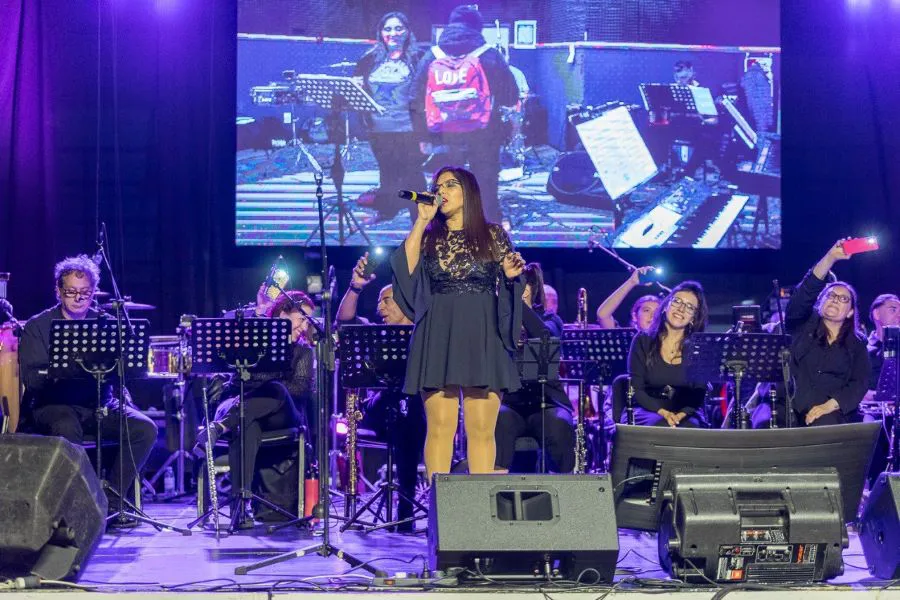 photo_5003814591686970180_y