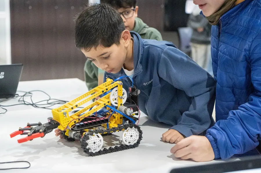 photo_5136665407686553490_y