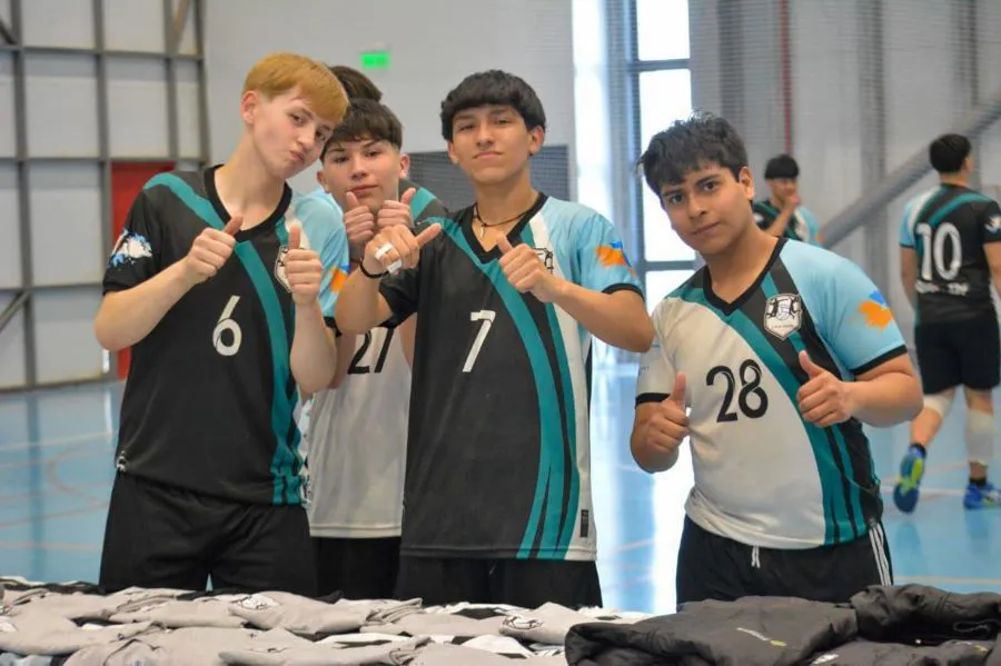 photo_4945172547041430278_y