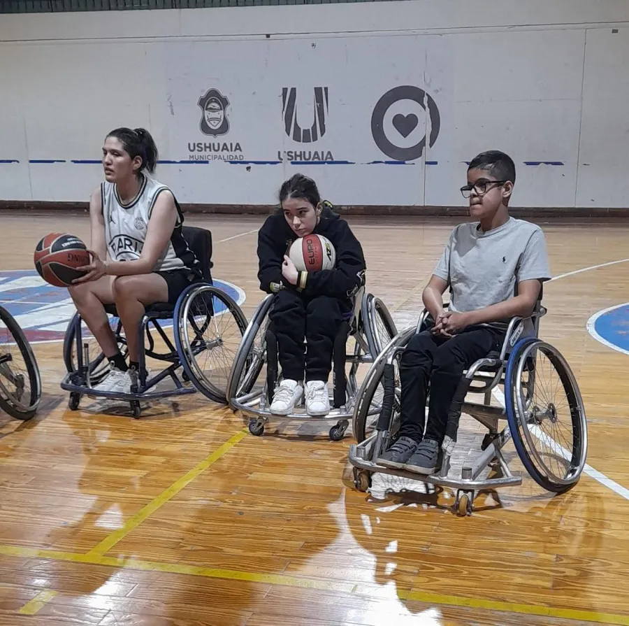 Lanzaron en la ciudad de Ushuaia la Liga de Básquet sobre Silla de Ruedas (3)