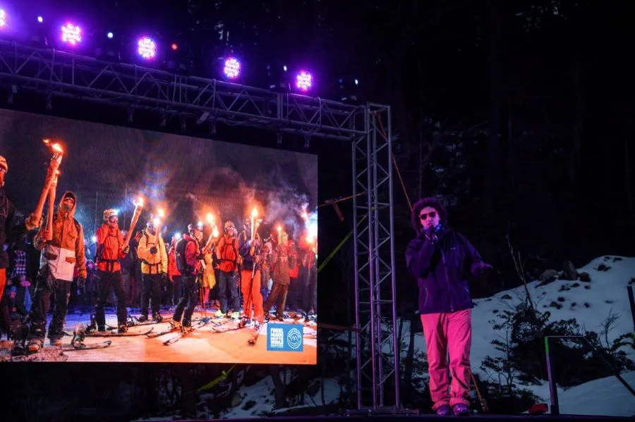 photo_4947719651622760087_y