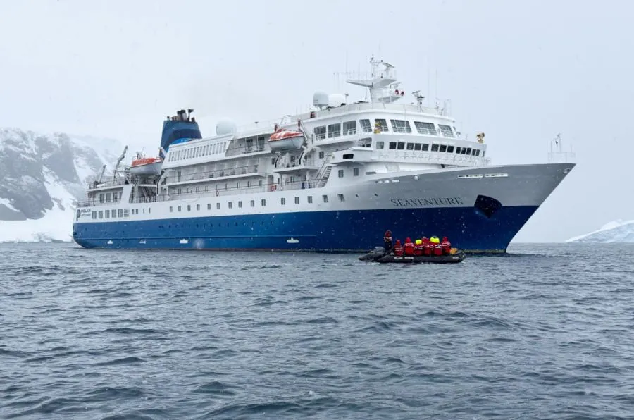 photo_4911446715777790343_y