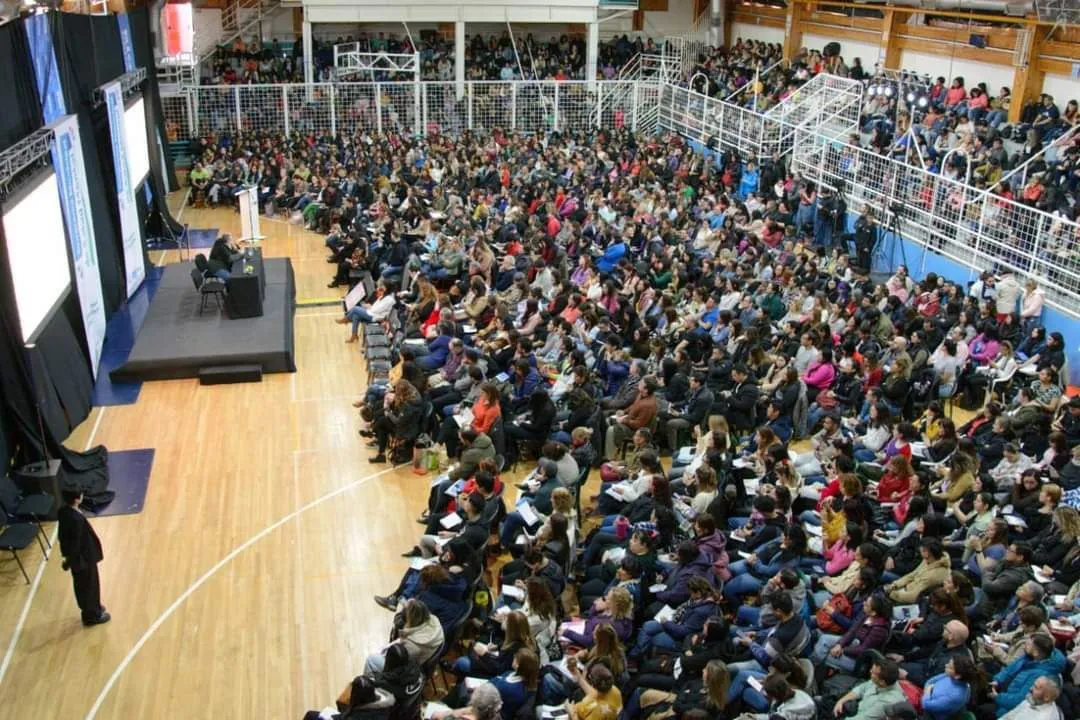 photo_5100579955753987534_y