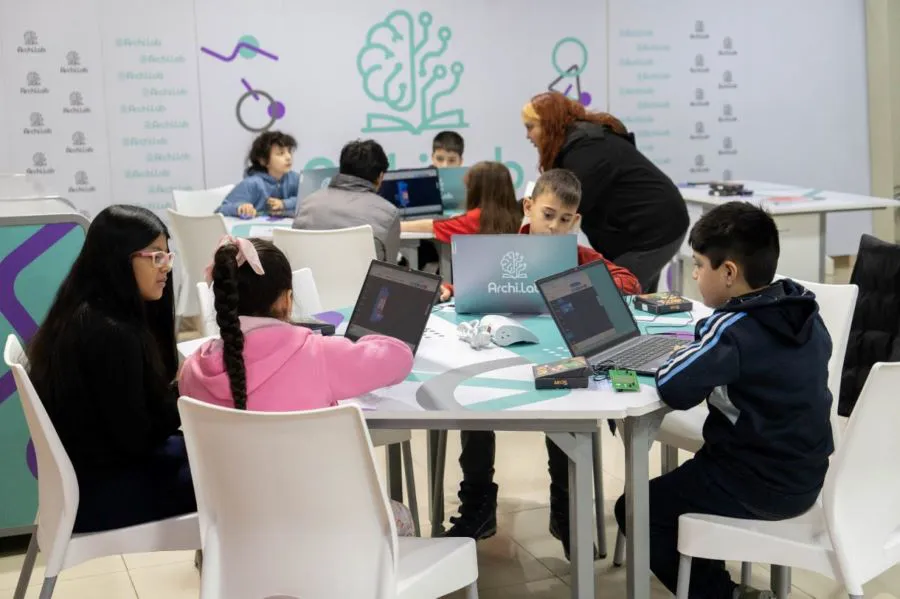 photo_5170179638792663340_y