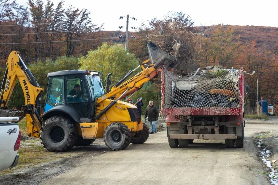 photo_5181577863520955522_y