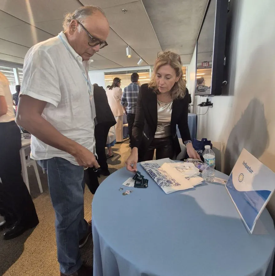 photo_5161219804437262233_y