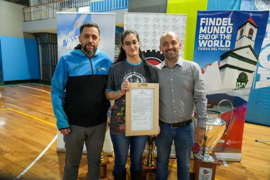 photo_5073681413097761755_y