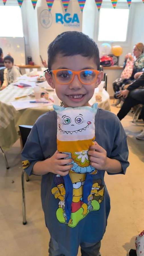 photo_4974344587682360961_y