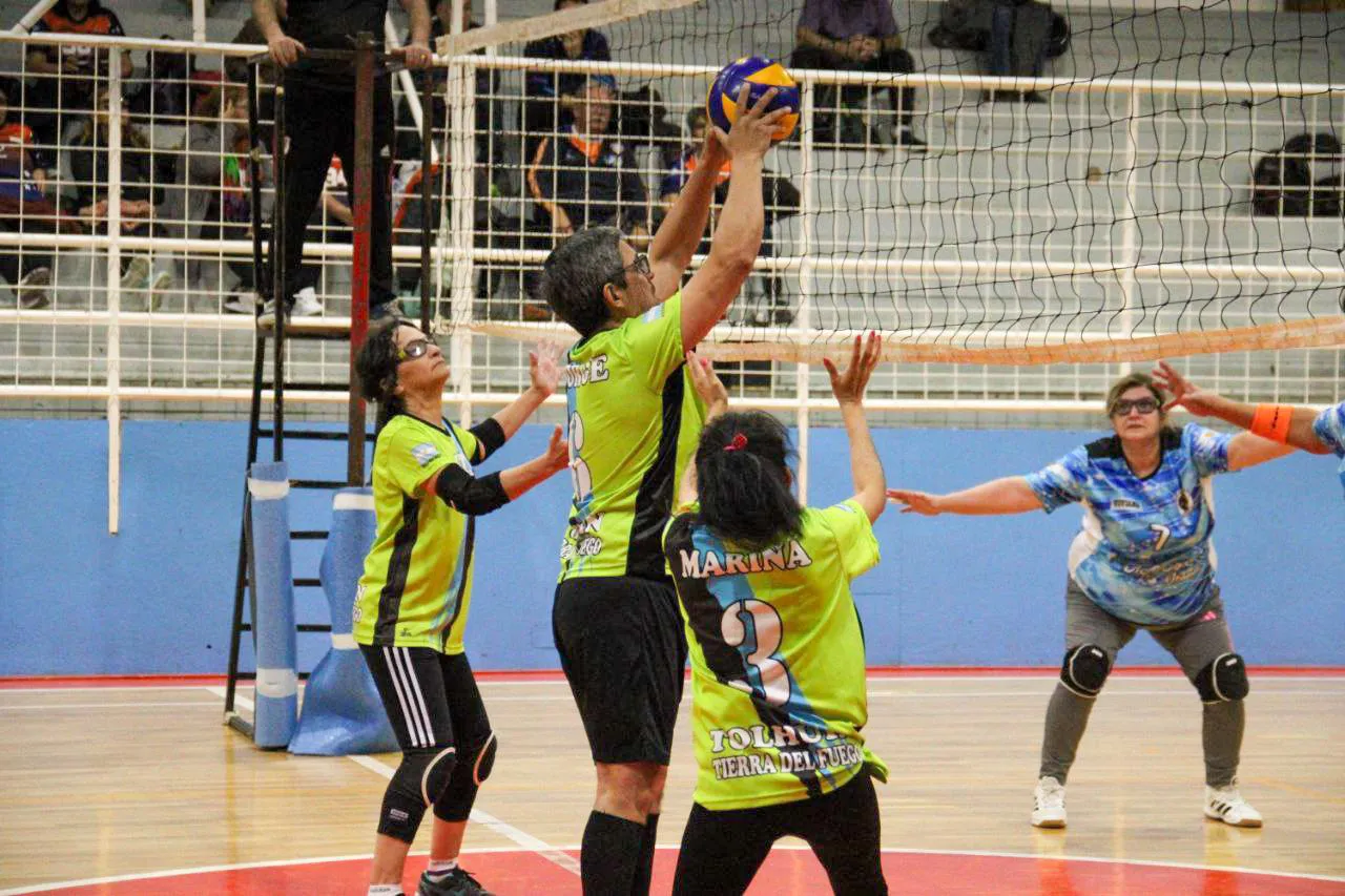 Comenzó el Río Grande la Liga Municipal de Newcom para mayores de 50 años (1)