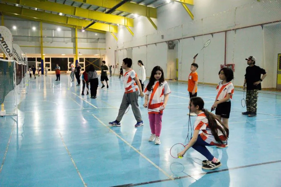 photo_5039980612907282063_y