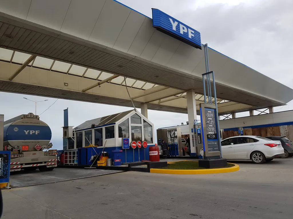 GOLPE AL BOLSILLO Nuevo aumento en el precio de los combustibles