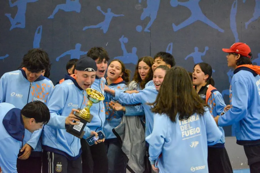 photo_4936447226486567188_y