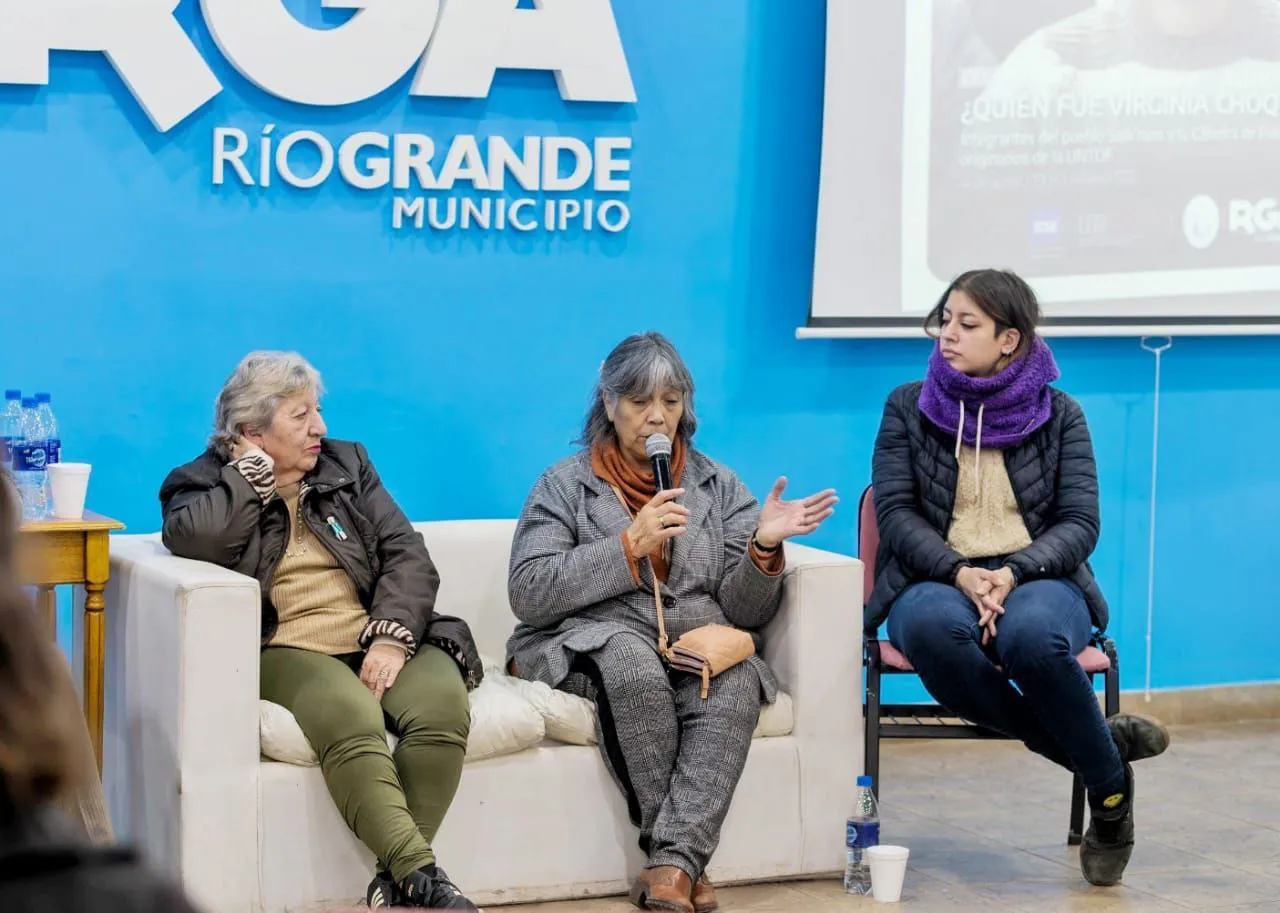 Se realizó el conversatorio Quién fue Virginia Choquintel en el museo municipal  (2)
