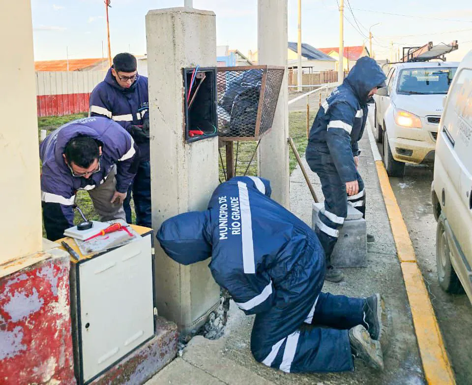 photo_5105217481051582692_y