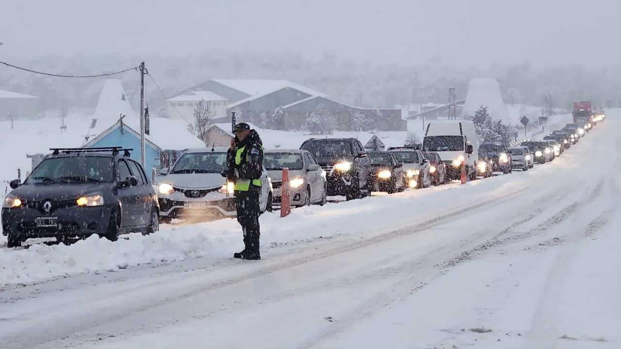 Recomiendan no circular en horario nocturno sobre la Ruta 3 debido a las intensas nevadas