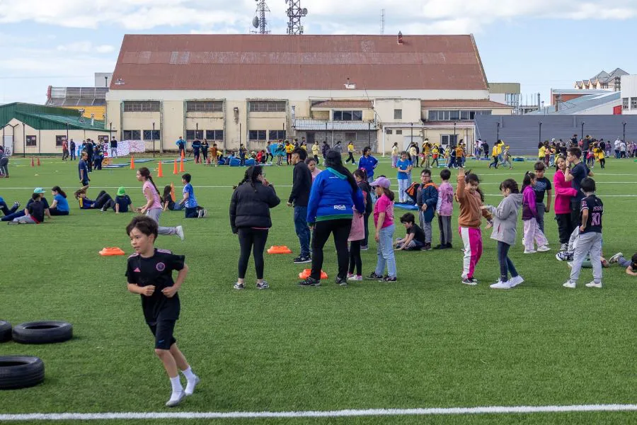 Durante el primer mes más de cuatro mil chicos participaron de las colonias de verano (3)