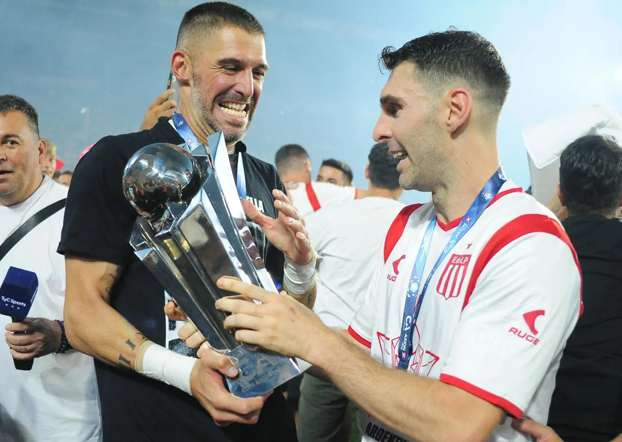 Estudiantes, campeón de la Copa de la Liga le ganó a Vélez en los penales (3)