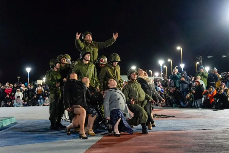 photo_5075771662015335519_y