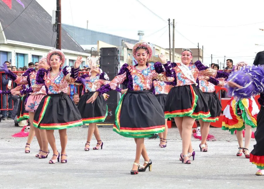 photo_5058020871414852981_y