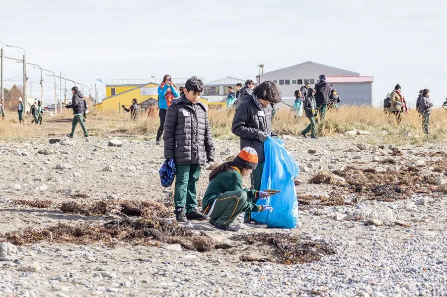 photo_5183725033636343036_y