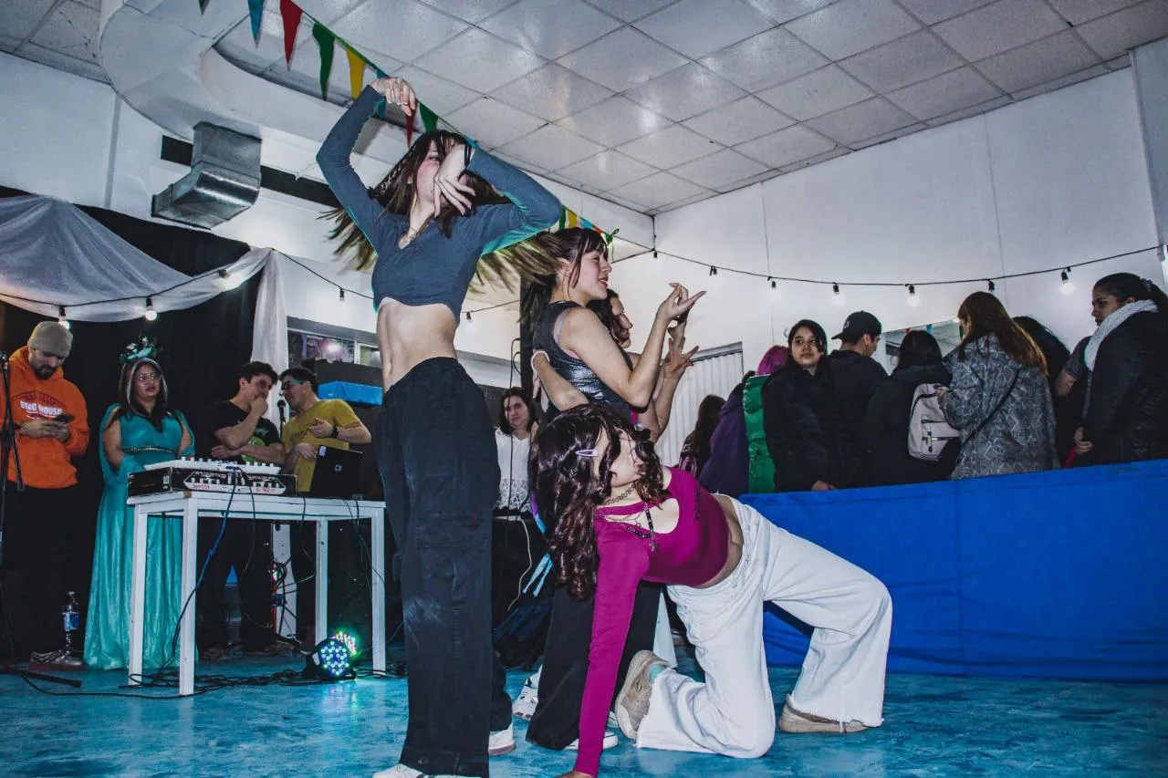 Cientos de jóvenes participaron en Ushuaia de la 4° edición de “Rincón Geek” (1)