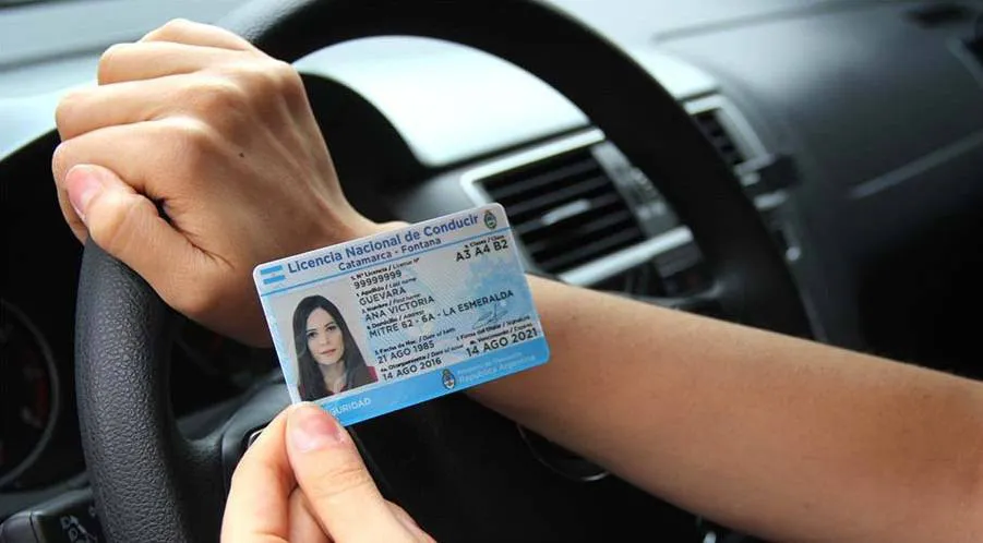 photo_5044068983686409749_y