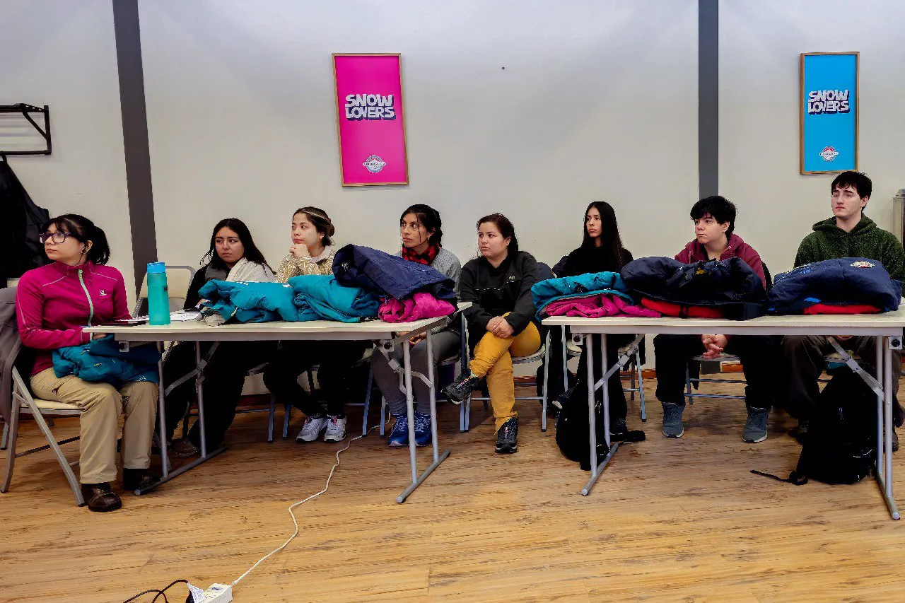 La provincia suma mano de obra local en el Cerro Castor con el objetivo de capacitar (1)