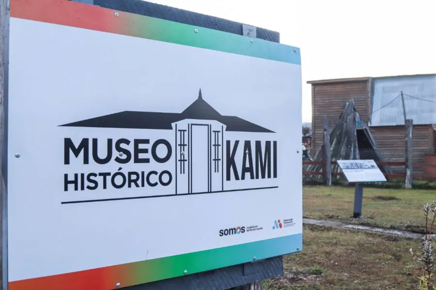 photo_4958742749612453258_y