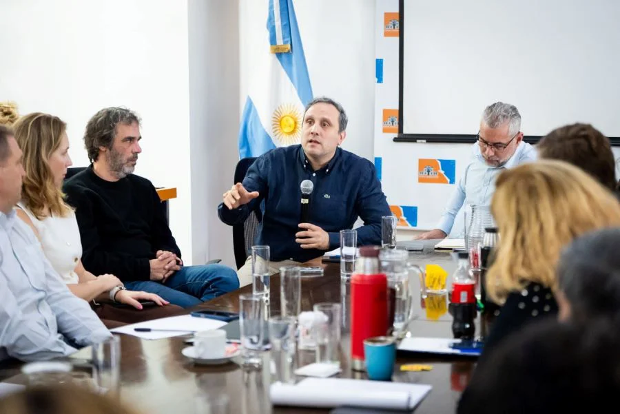 photo_5032881074920426534_y