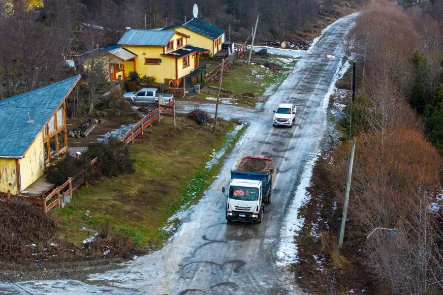 photo_5179548607437713061_y