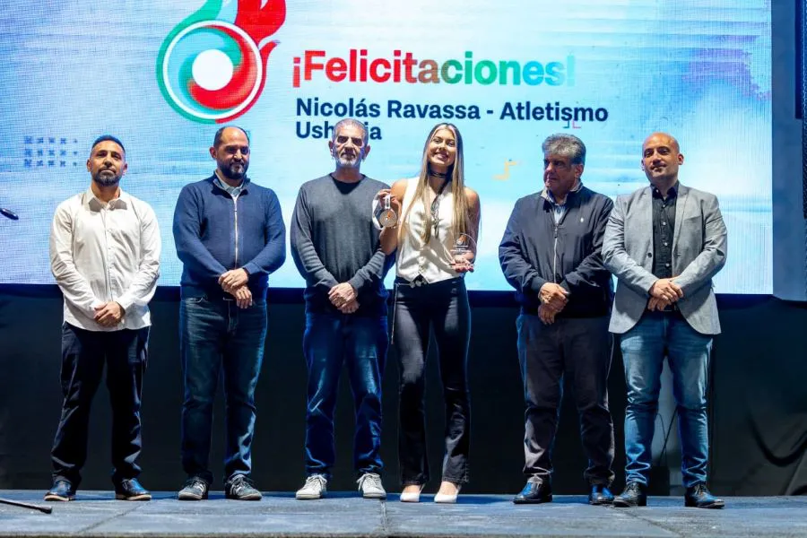 photo_5055321063566281500_y