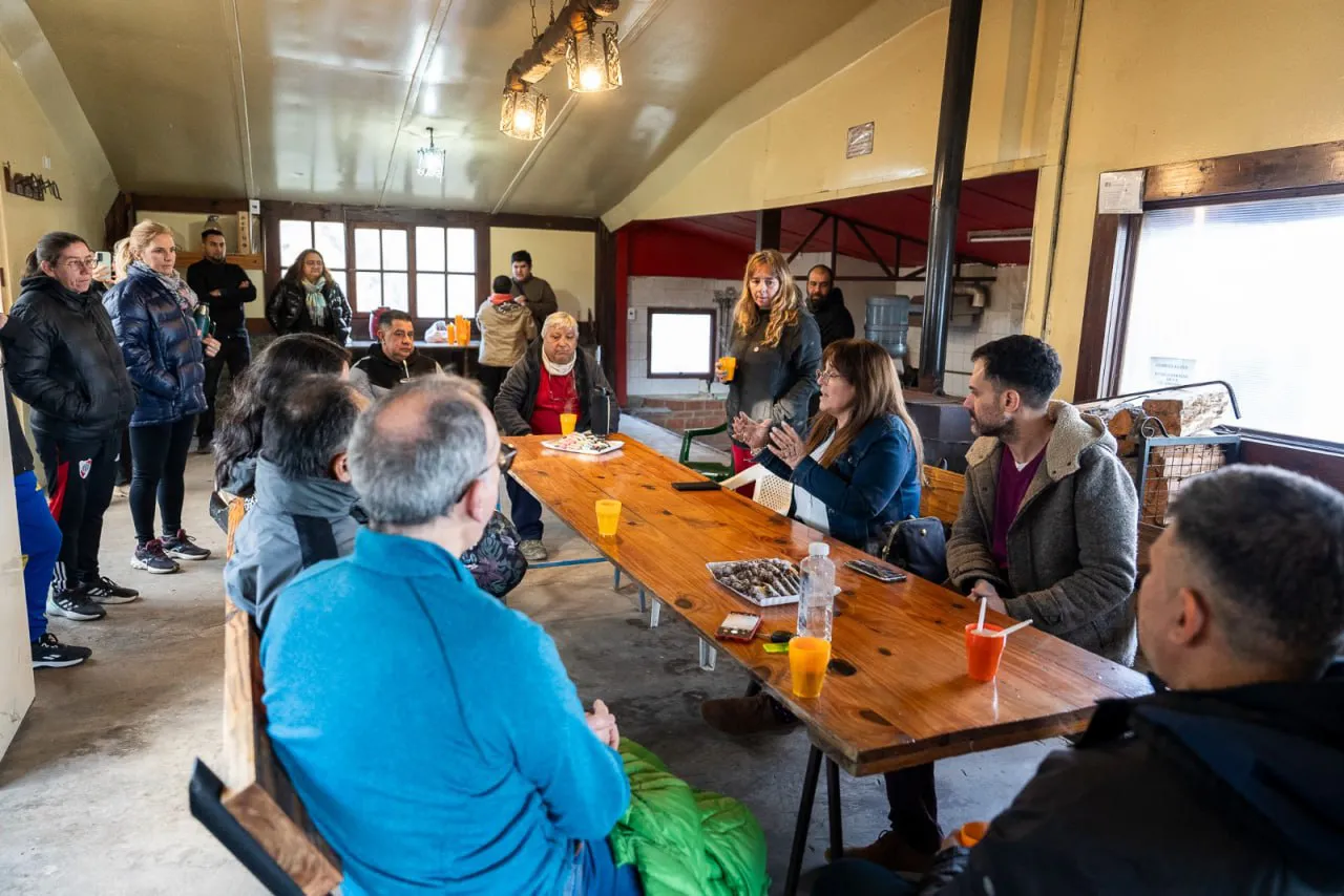 Se informó a vecinos del B° Siete Cascadas la finalización de la obra de gas natural