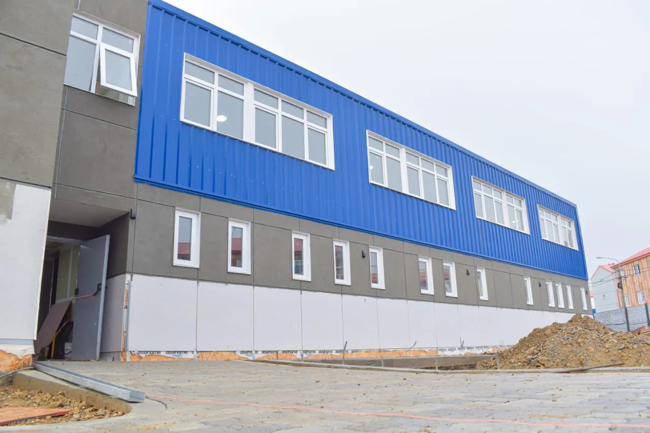 Continúan los trabajos del nuevo gimnasio del Club Garibaldi de Río Grande  (1)