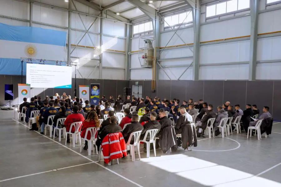 photo_5152488535360211774_y