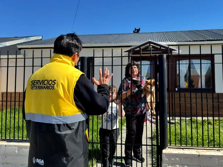 Brindan información a los vecinos sobre la tenencia responsable de mascotas