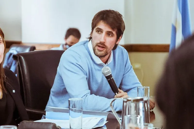 Se continúa trabajando para la cancelación de deudas a prestadores de OSEF