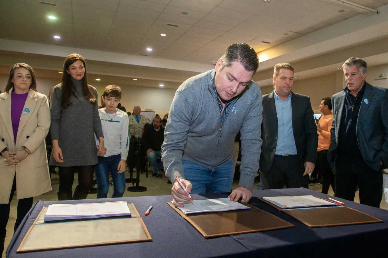 “Entre todos y todas, con fuerza, vamos a frenar este tarifazo” sostuvo Perez  (2)