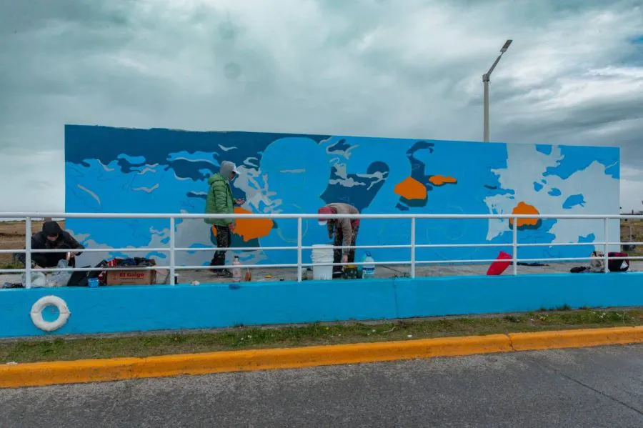 photo_4916145663406443361_y